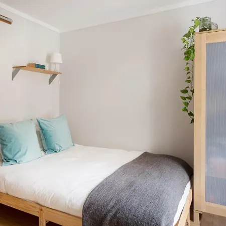 Alfama 2br Near Se & Terreiro Do Paco Apartment *